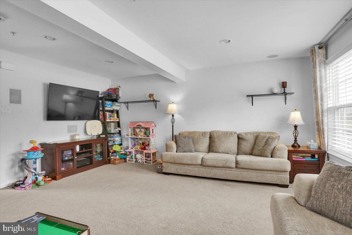 2405 Orchard View Road Reading, PA 19606 - Photo 9 of 20