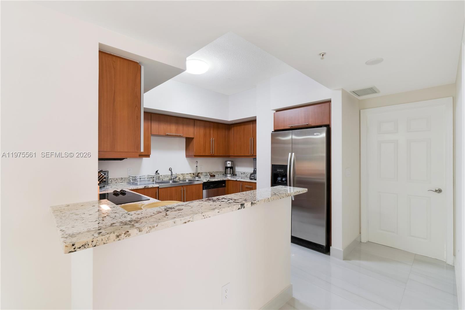 888 Douglas Road, Unit 404 Coral Gables, FL 33134 - Photo 5 of 21