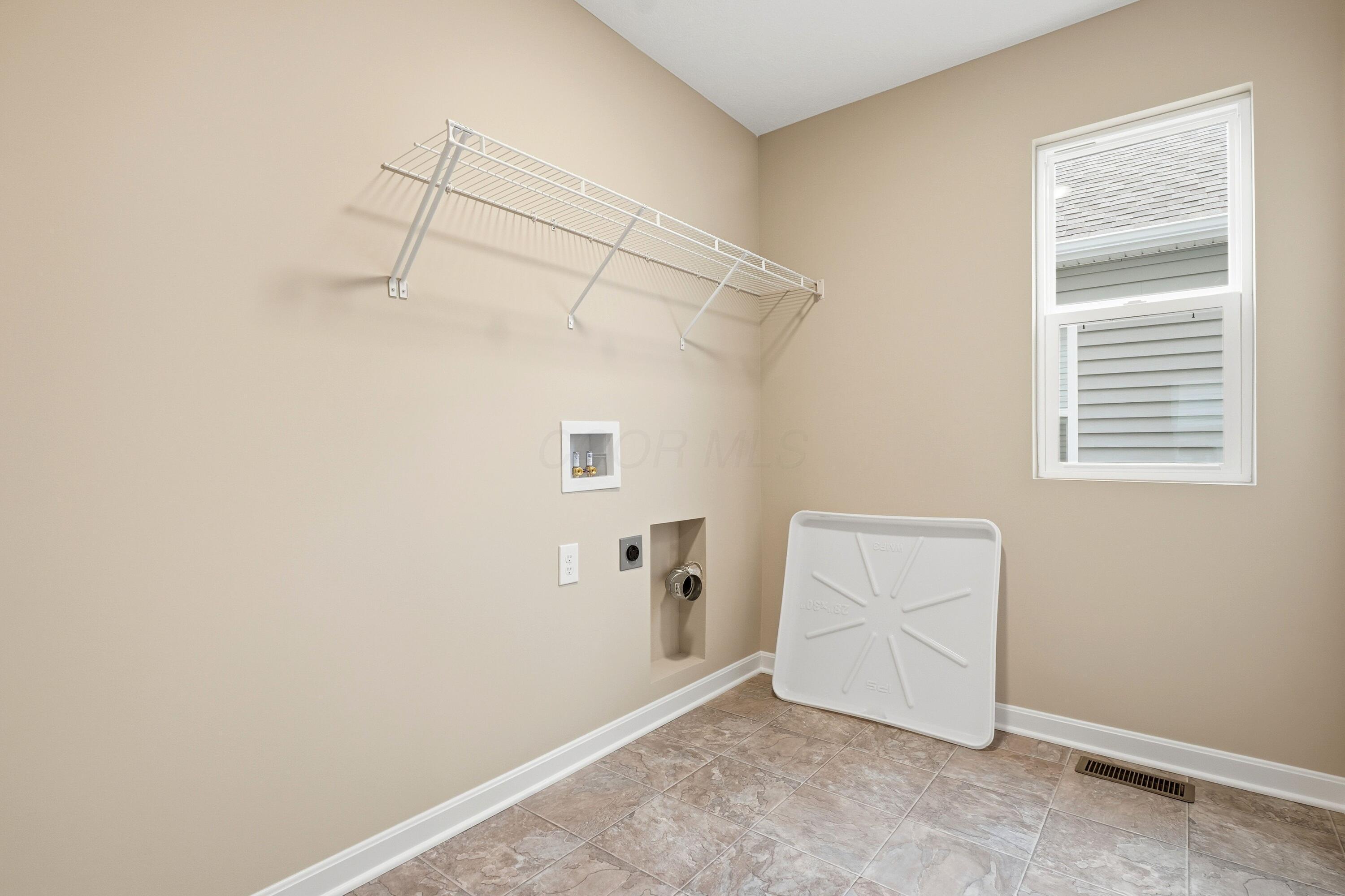 5477 Valleydale Road Powell, OH 43065 - Photo 25 of 40 Laundry Room