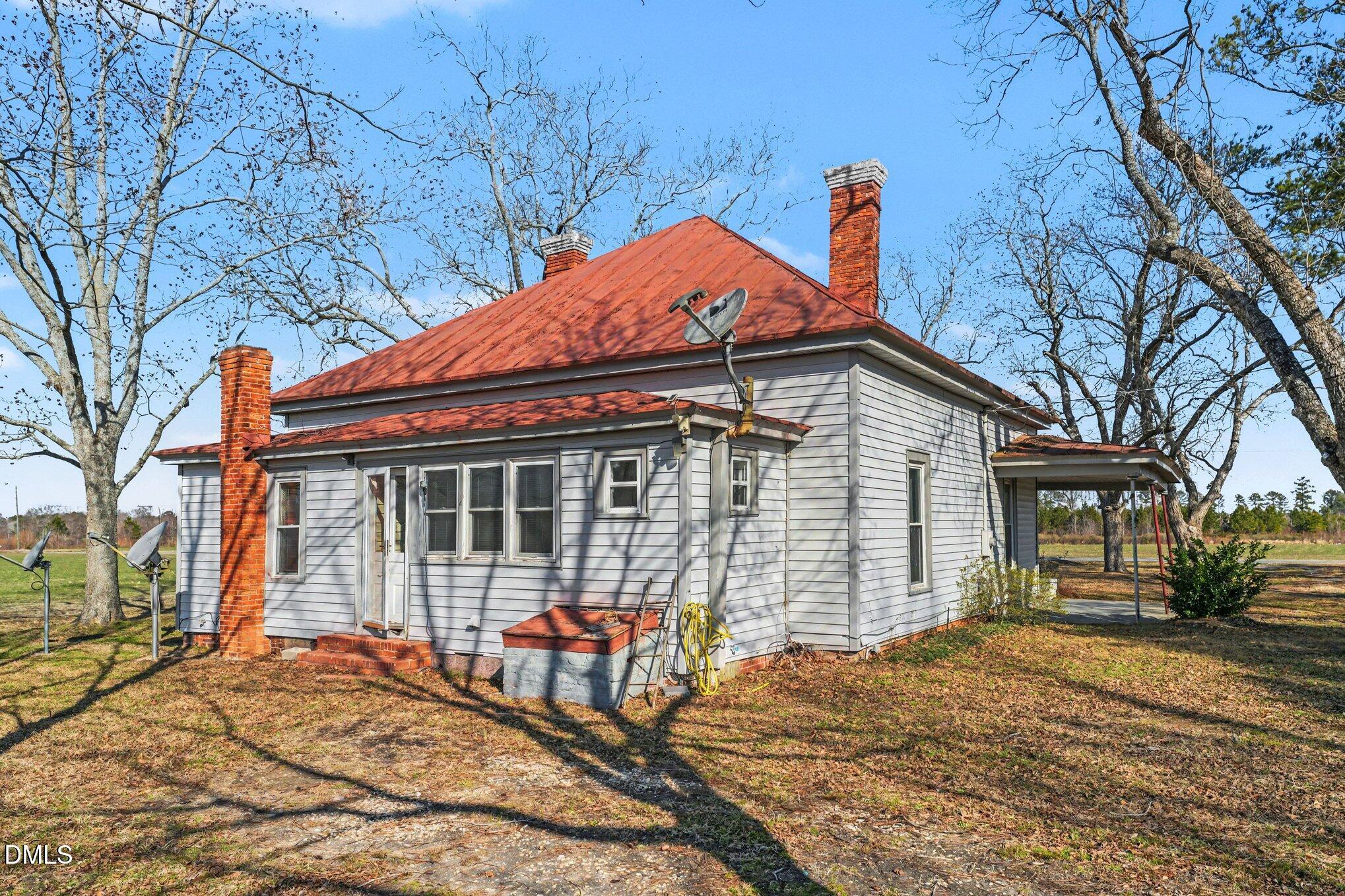 3038 Brogden Road Smithfield, NC 27577 - Photo 7 of 40 3038 Brogden rear elev