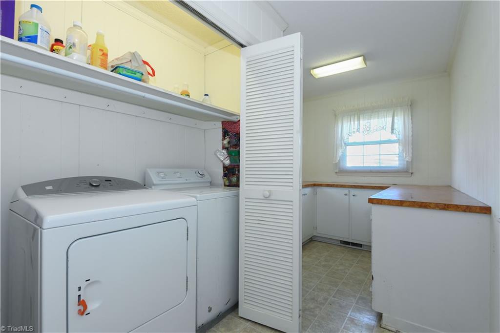 2153 Colony Road Gibsonville, NC 27249 - Photo 8 of 26 Laundry
