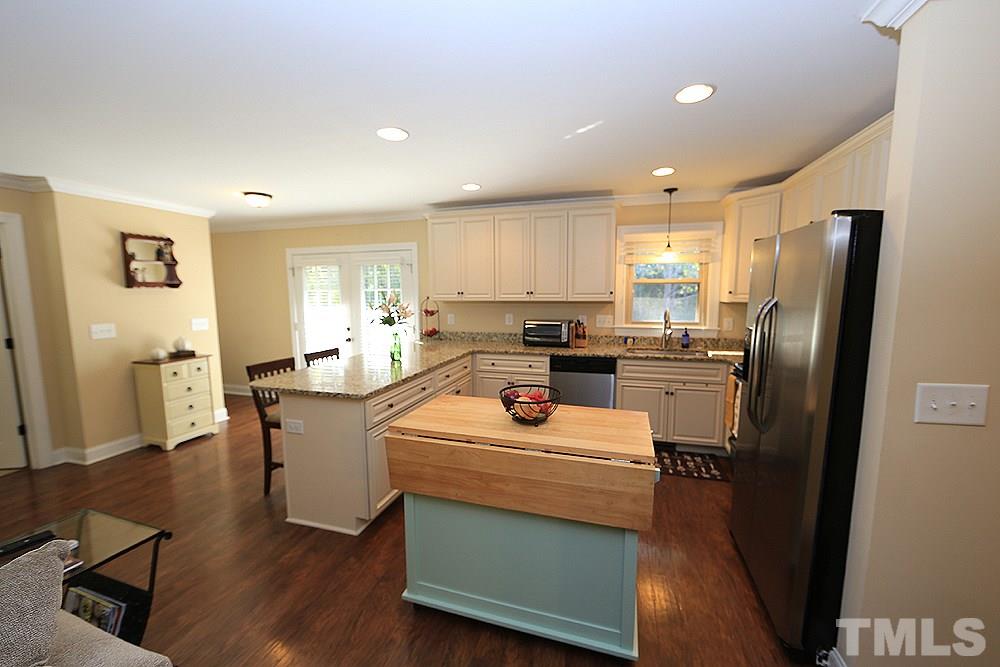 281 Wilson Jones Road Clayton, NC 27520 - Photo 7 of 25 Gallery Image 7