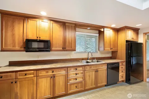 $699,950 | 617 South 301st Street, Federal Way, WA 98003