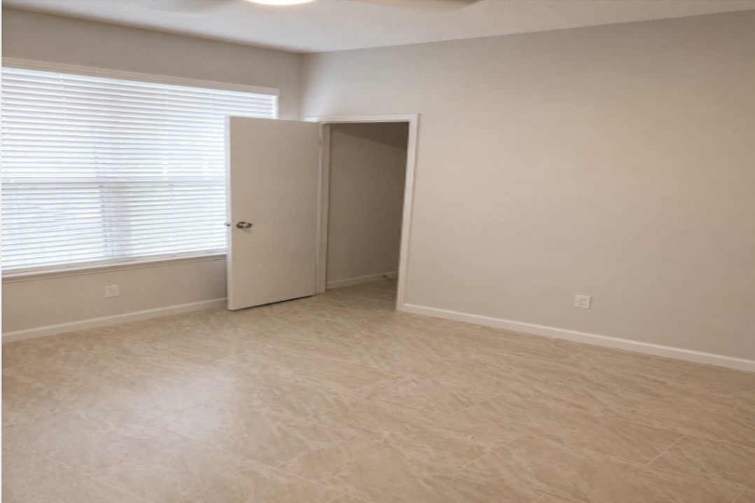 3207 Georgia Pine Drive Spring, TX 77373 - Photo 12 of 29 a view of an empty room with a window