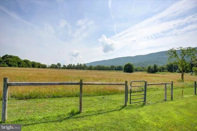 $299,900 | 17509 Steck Road, Willow Hill, PA 17271