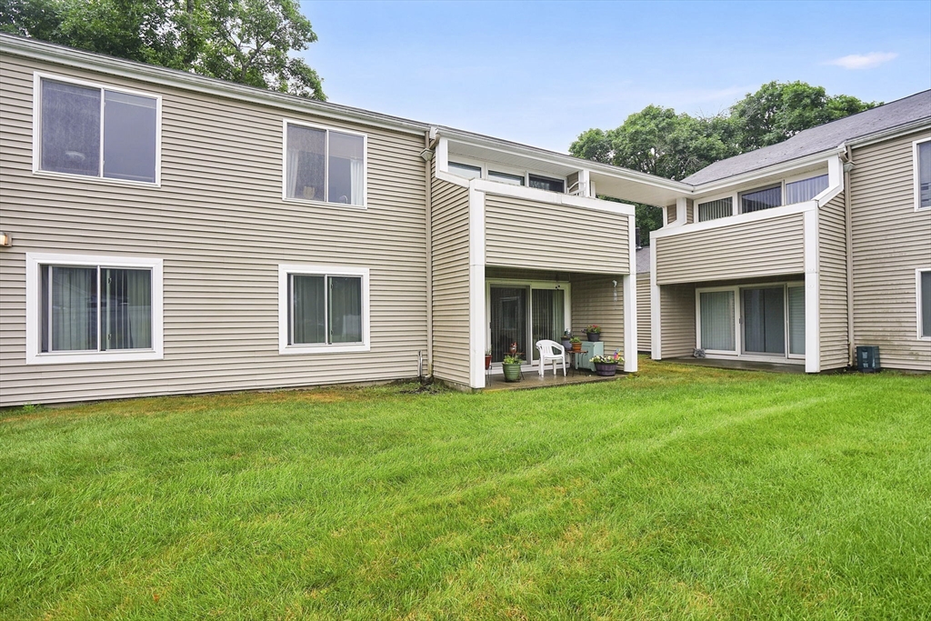26 Nassau Drive, Unit 26 Springfield, MA 01129 - Photo 35 of 39