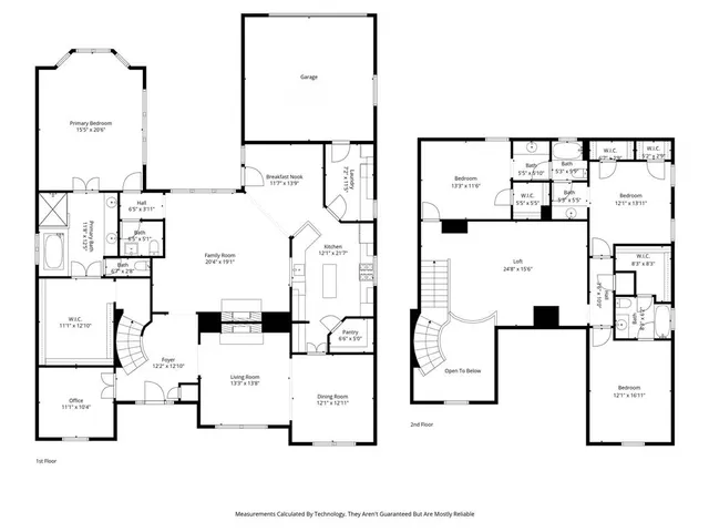 a picture of a very nice looking living room with furniture