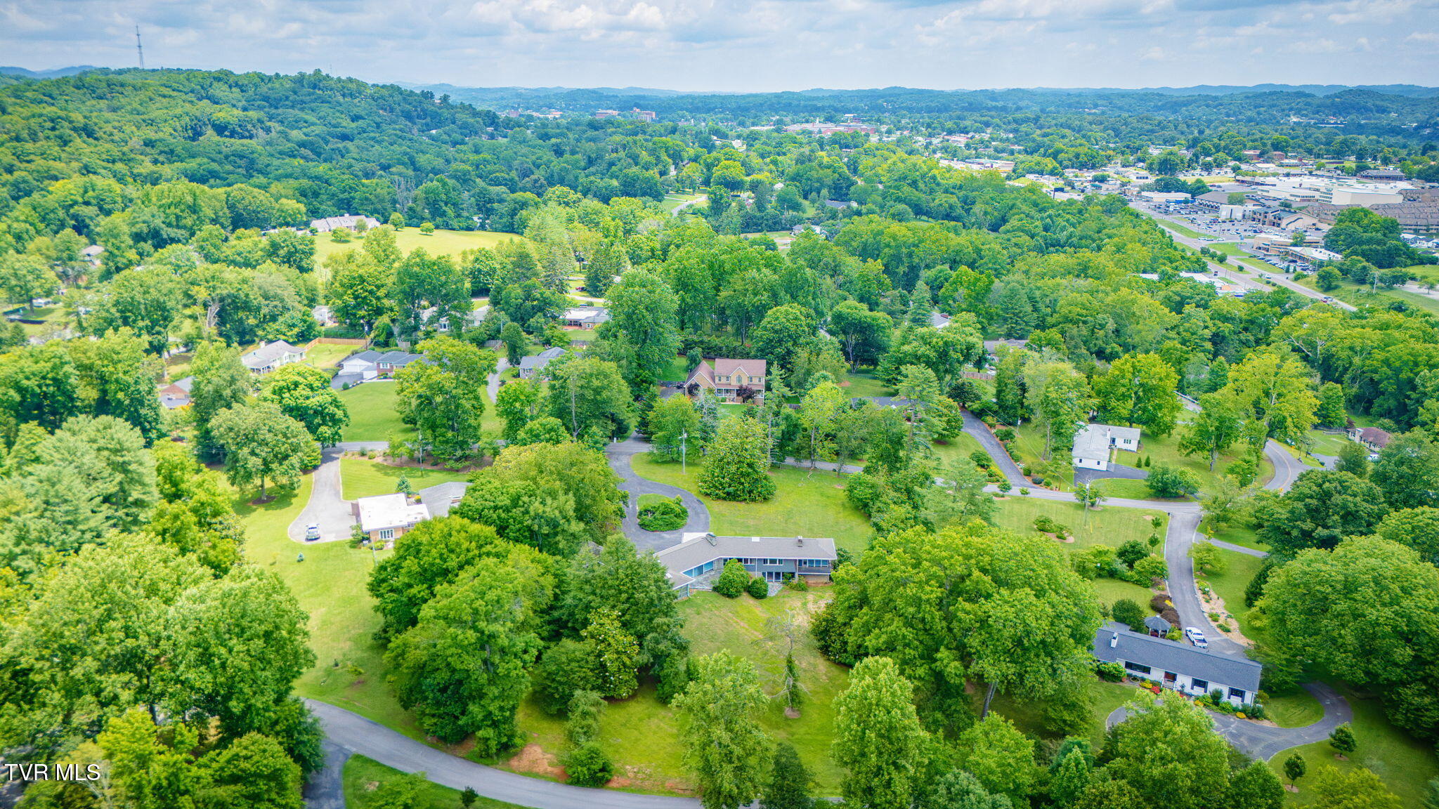 209 Maple Tree Drive Bristol, TN 37620 - Photo 17 of 53 105