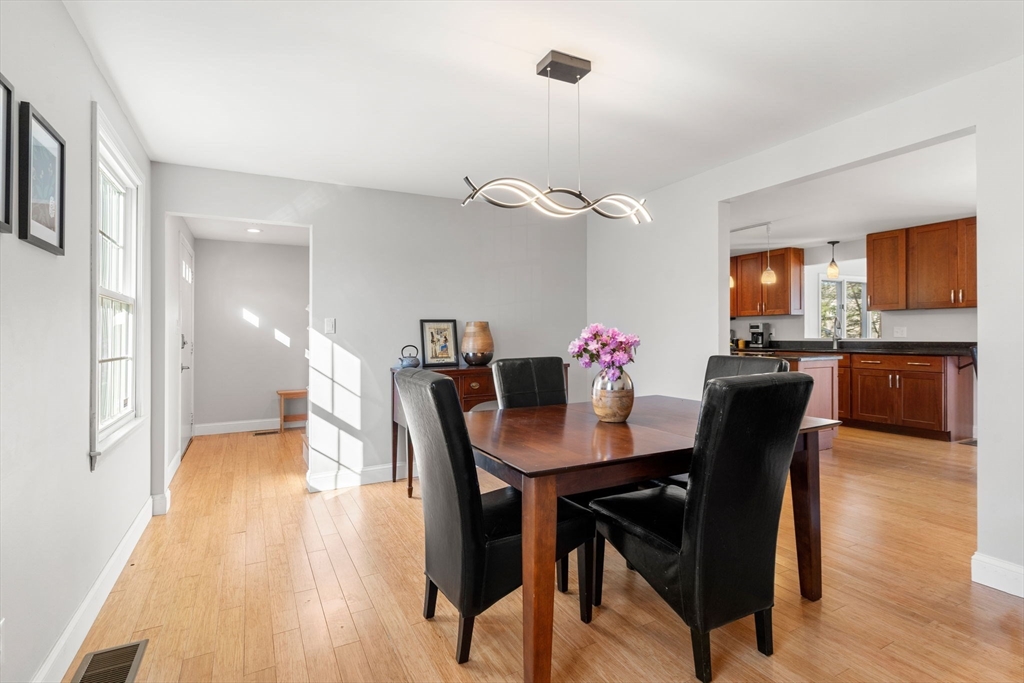 4 Deerberry Lane Andover, MA 01810 - Photo 17 of 41