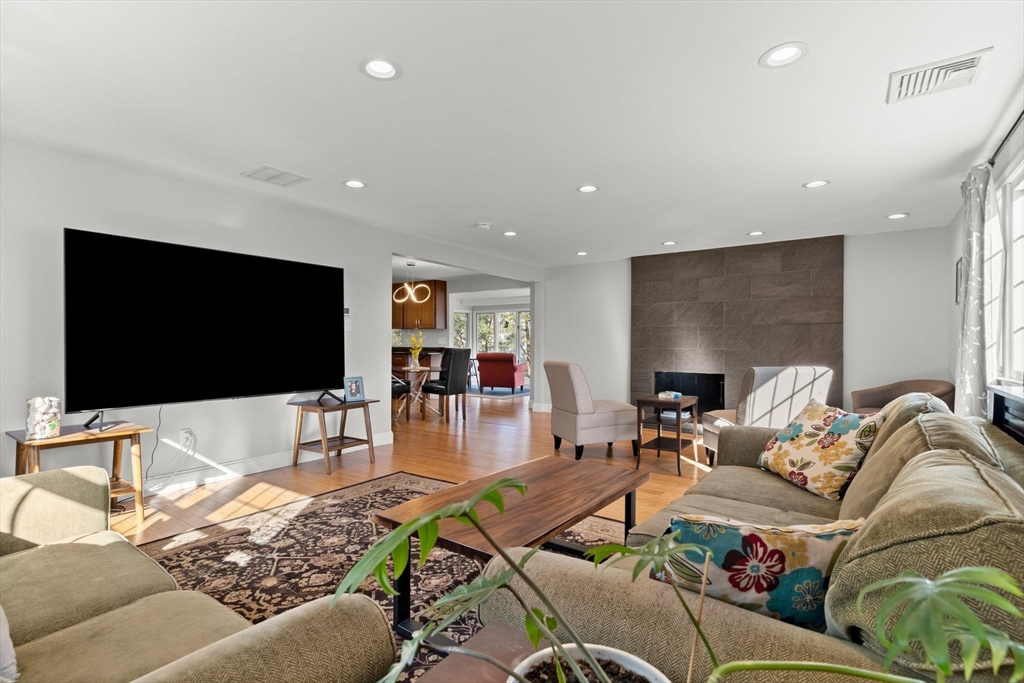 4 Deerberry Lane Andover, MA 01810 - Photo 20 of 41