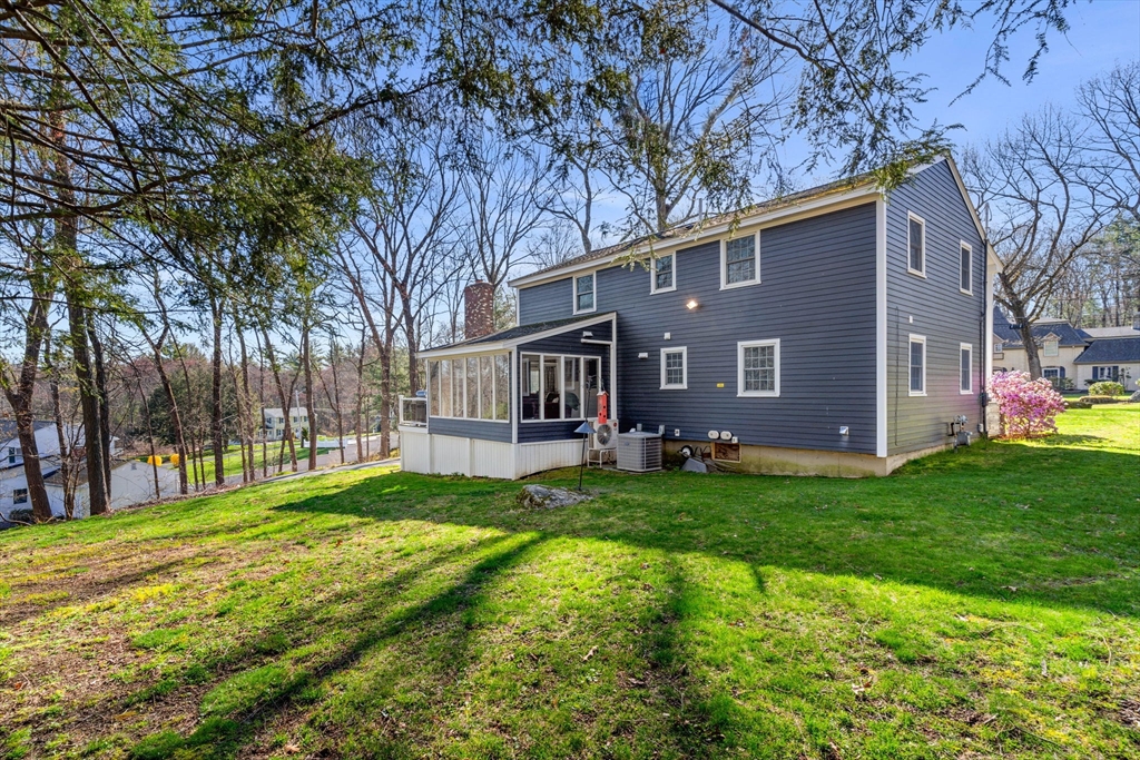 4 Deerberry Lane Andover, MA 01810 - Photo 2 of 41