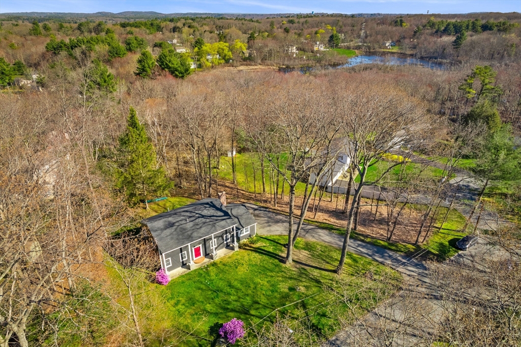 4 Deerberry Lane Andover, MA 01810 - Photo 5 of 41