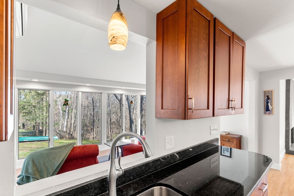 4 Deerberry Lane Andover, MA 01810 - Photo 10 of 41