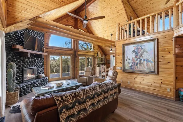 $2,000,000 | 2194 Fm 2382, St. Jo, TX 76265