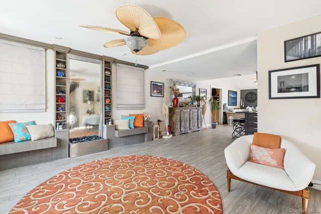 $899,000 | 650 South 9th Street, Lindenhurst, NY 11757