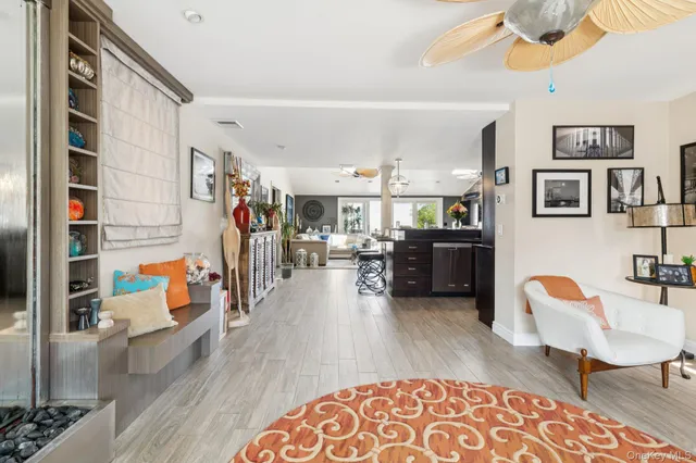 $899,000 | 650 South 9th Street, Lindenhurst, NY 11757