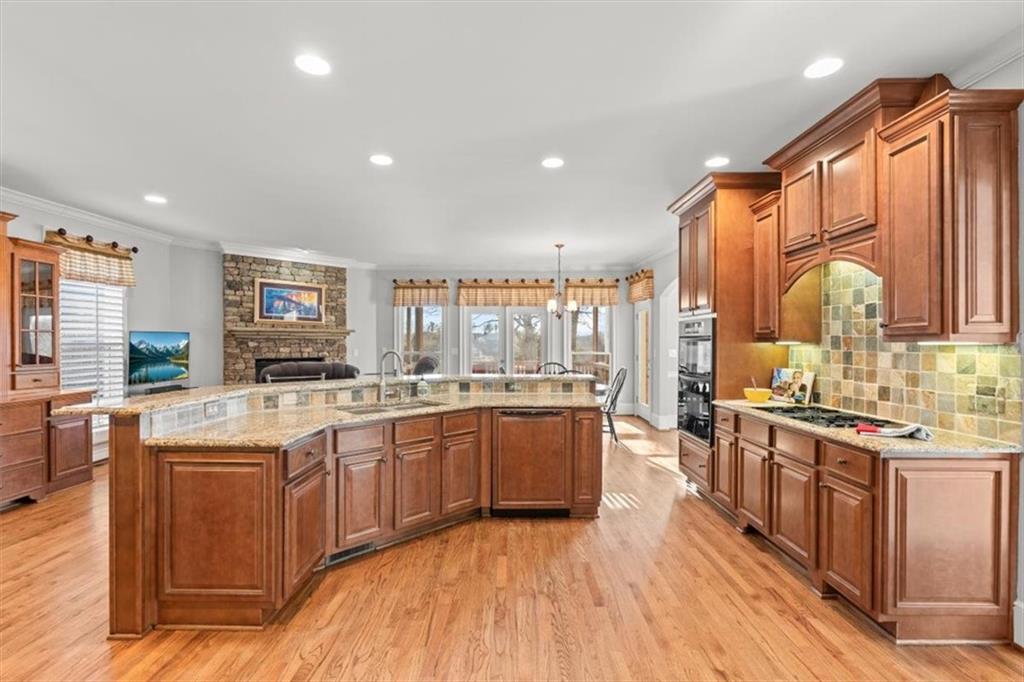 114 Ridgemoor Trace Canton, GA 30115 - Photo 4 of 63