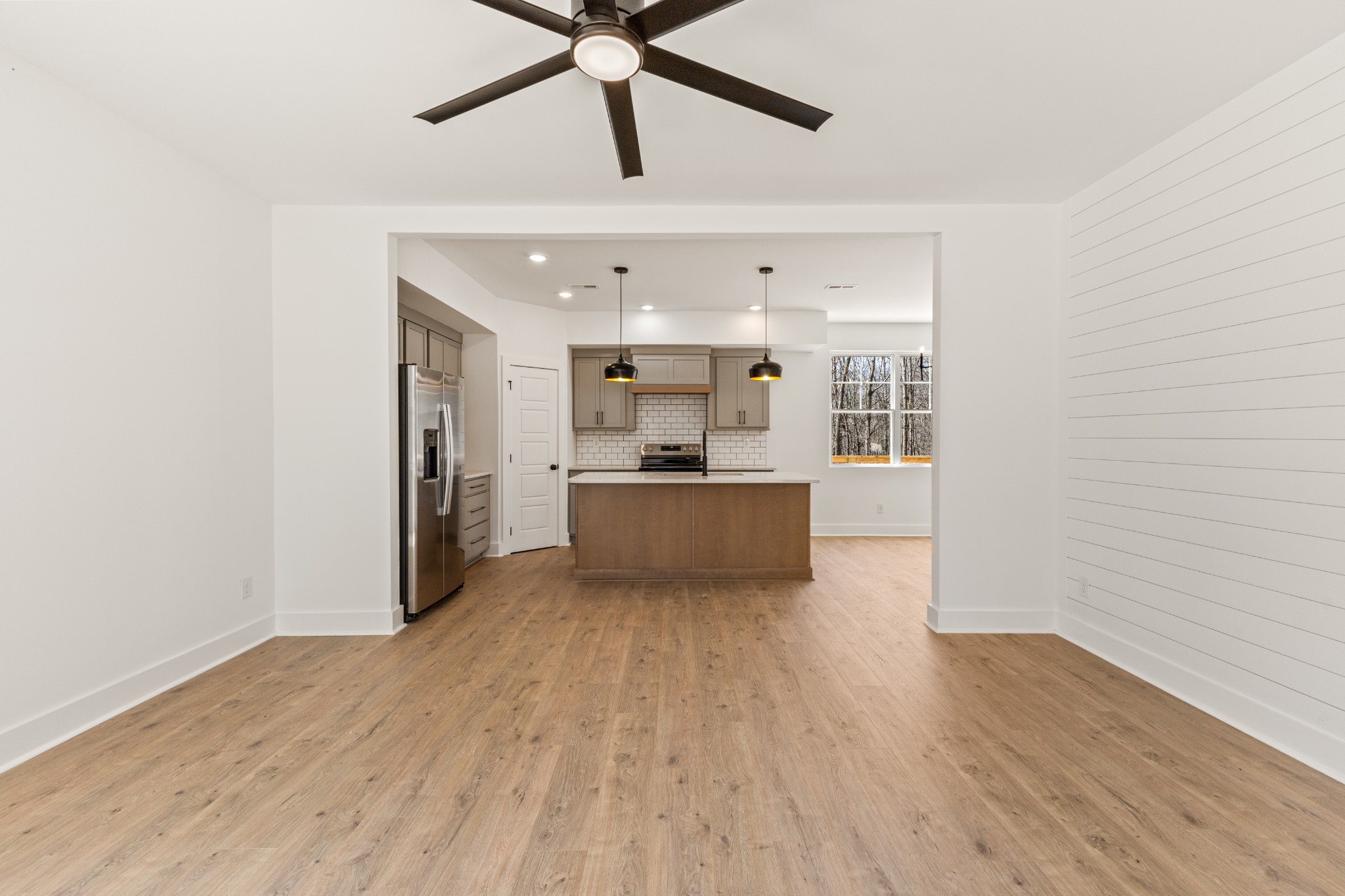 1033 Walnut Grove Road Dickson, TN 37055 - Photo 3 of 45