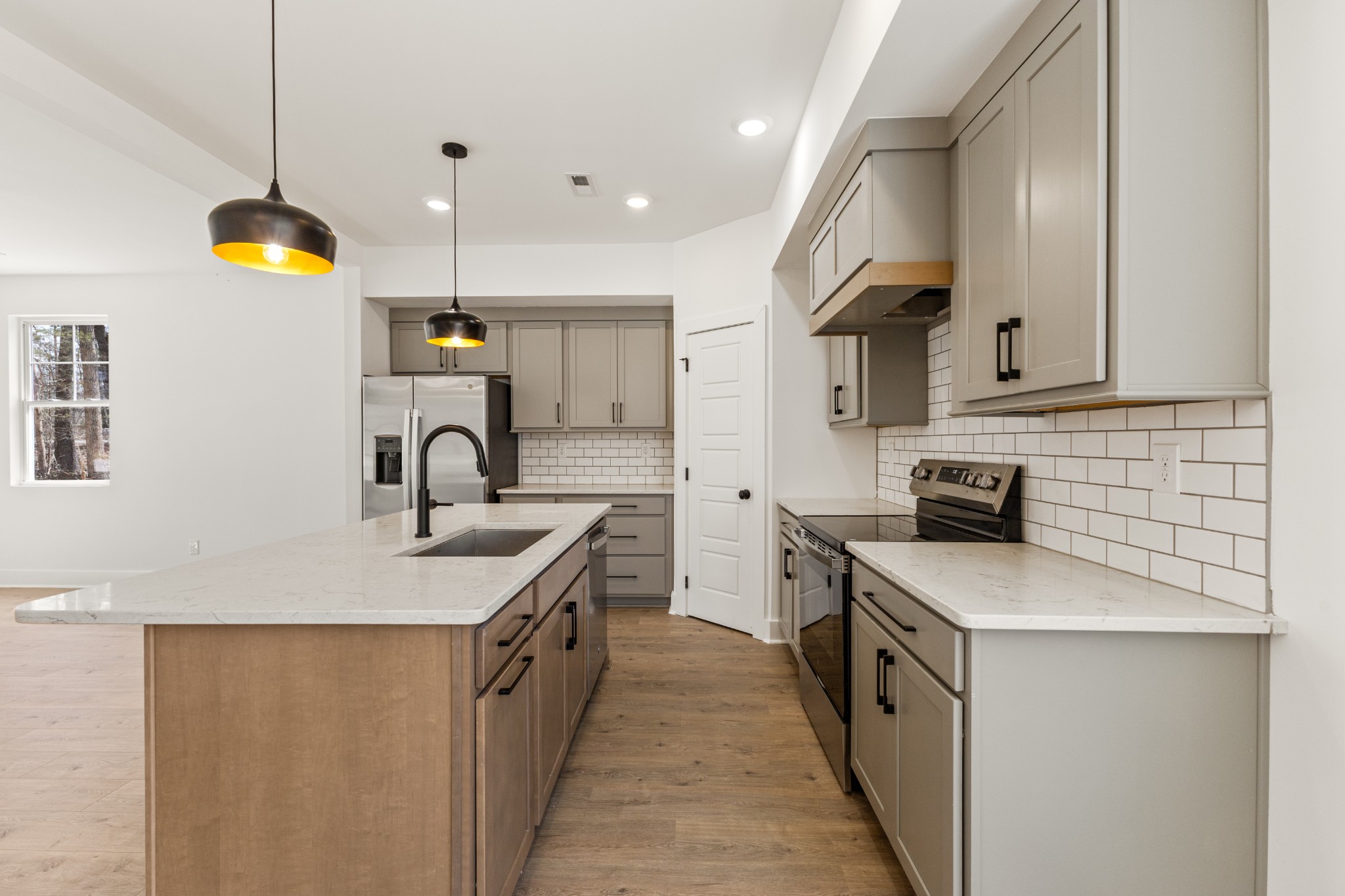 1033 Walnut Grove Road Dickson, TN 37055 - Photo 8 of 45