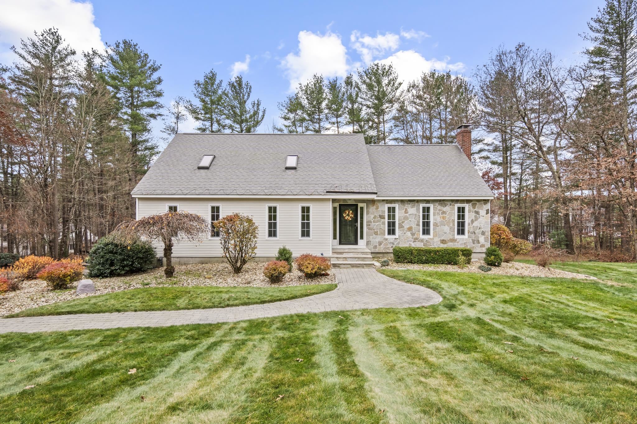 3 Hillside Road Windham, NH 03087 - Photo 1 of 40