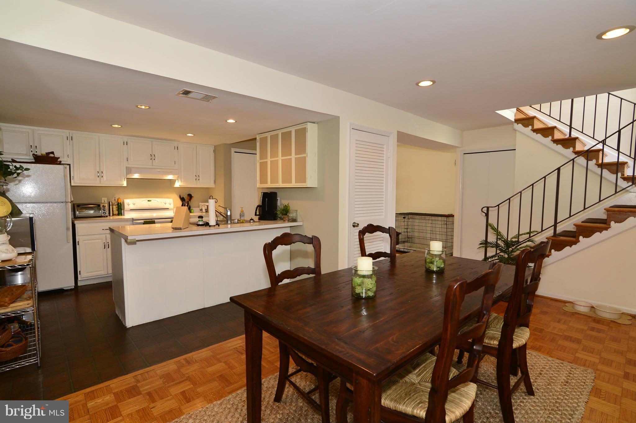 11002 Saffold Way Reston, VA 20190 - Photo 4 of 28 Dining Room
