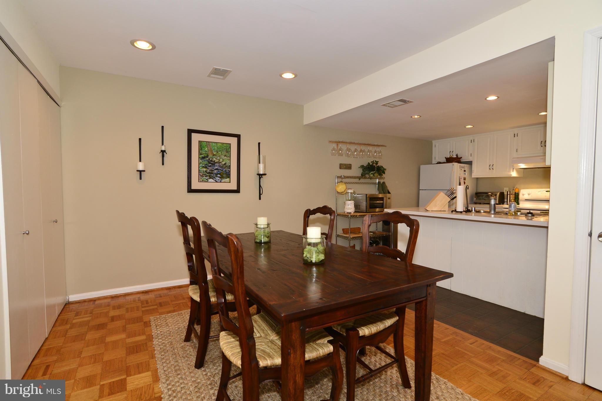 11002 Saffold Way Reston, VA 20190 - Photo 5 of 28 Dining Room