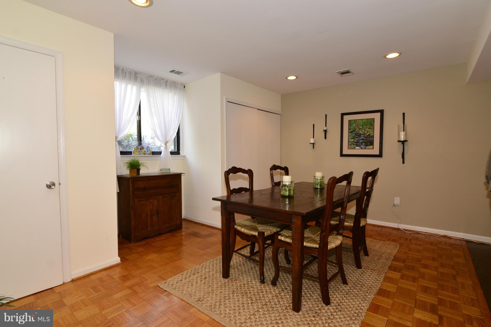 11002 Saffold Way Reston, VA 20190 - Photo 6 of 28 Dining Room
