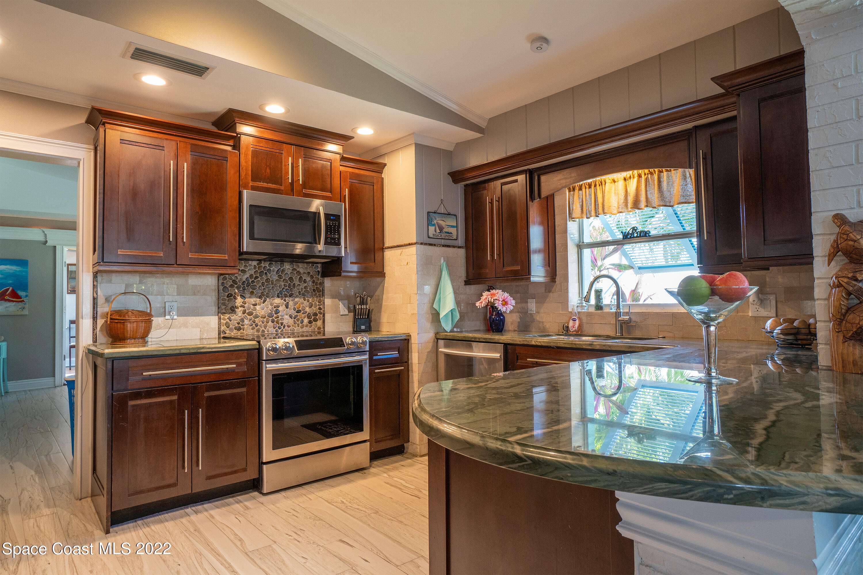 230 Rita Boulevard Melbourne Beach, FL 32951 - Photo 6 of 60 06