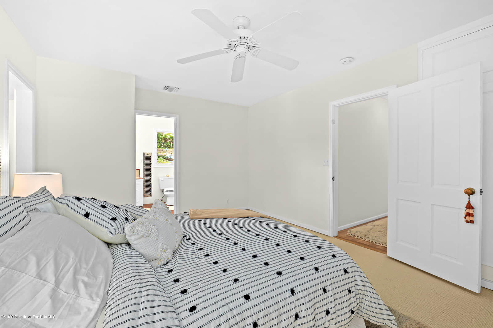 1955 Windover Road Pasadena, CA 91107 - Photo 28 of 71 a bedroom with a bed and a window