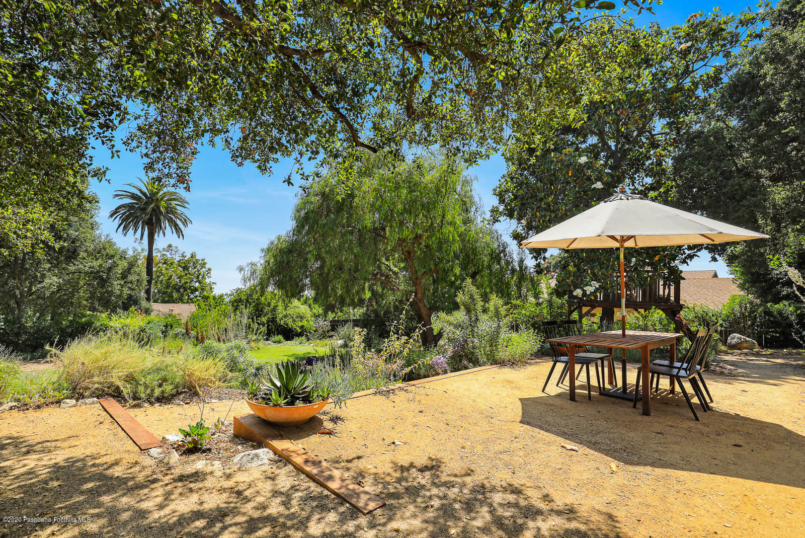 1955 Windover Road Pasadena, CA 91107 - Photo 10 of 71 a outdoor view with a sitting space