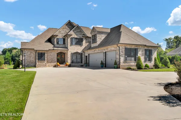 $1,495,000 | 3812 Jackson Bend Drive, Louisville, TN 37777