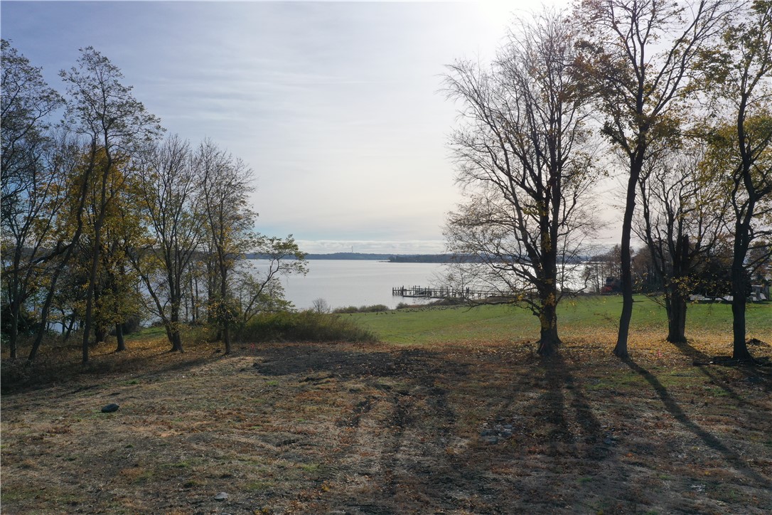 207 Poppasquash Road Bristol, RI 02809 - Photo 6 of 10