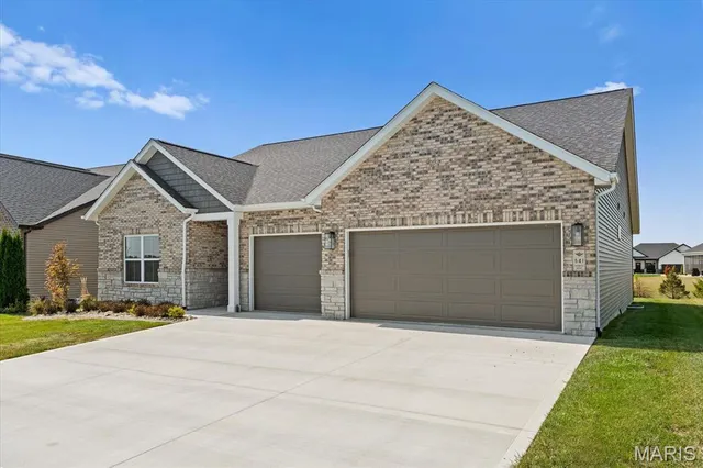 $609,000 | 641 Ambrose Dr., Caseyville, IL 62232