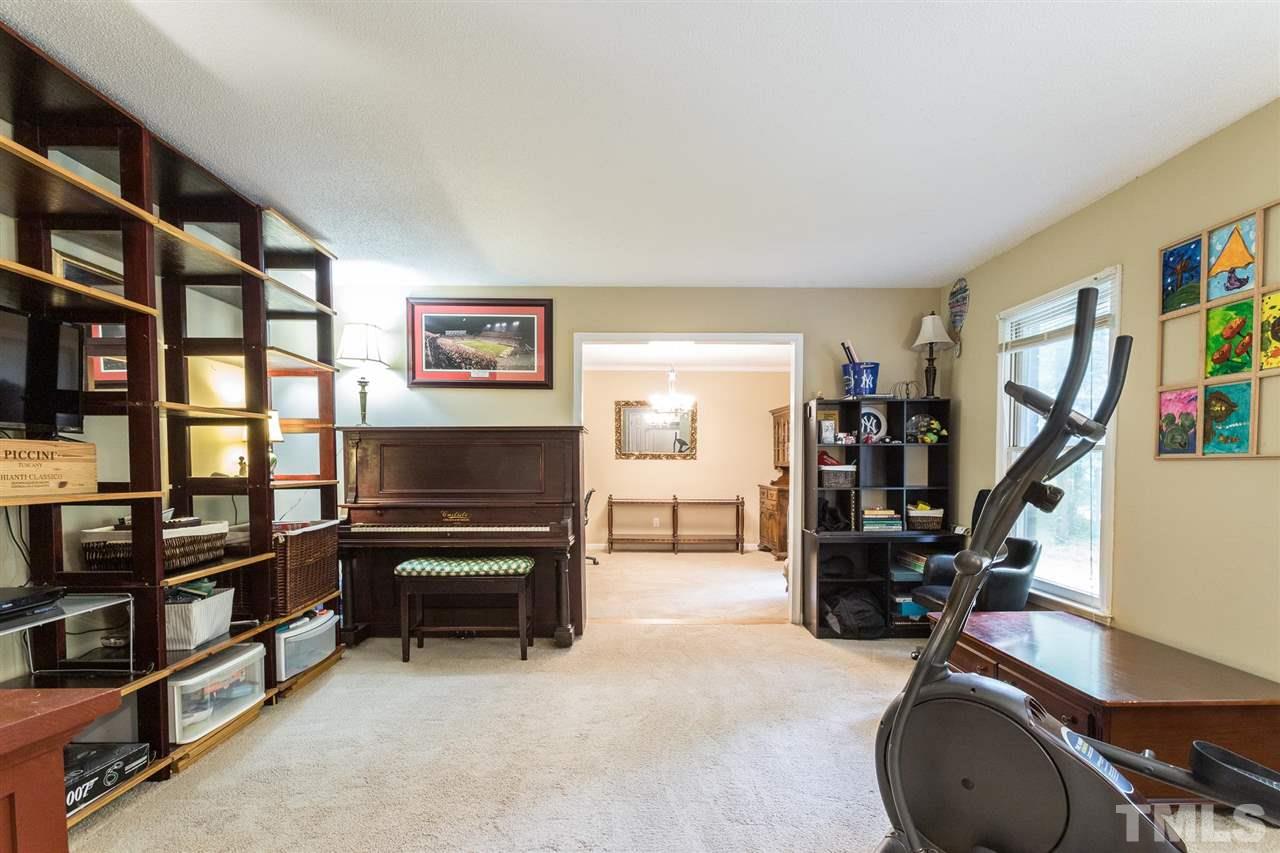 3801 Donna Road Raleigh, NC 27604 - Photo 7 of 30