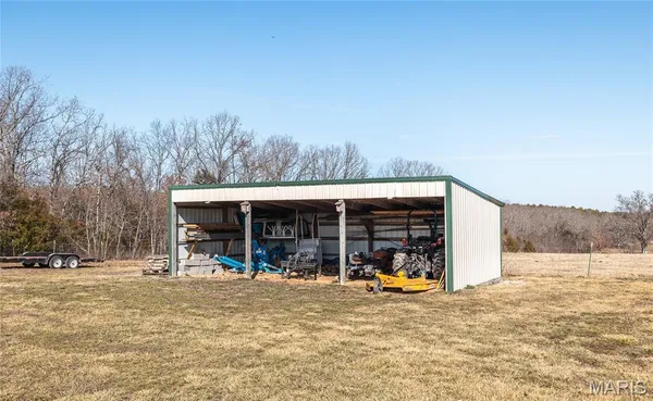 $589,500 | 37595 Westgate Road, Plato, MO 65552