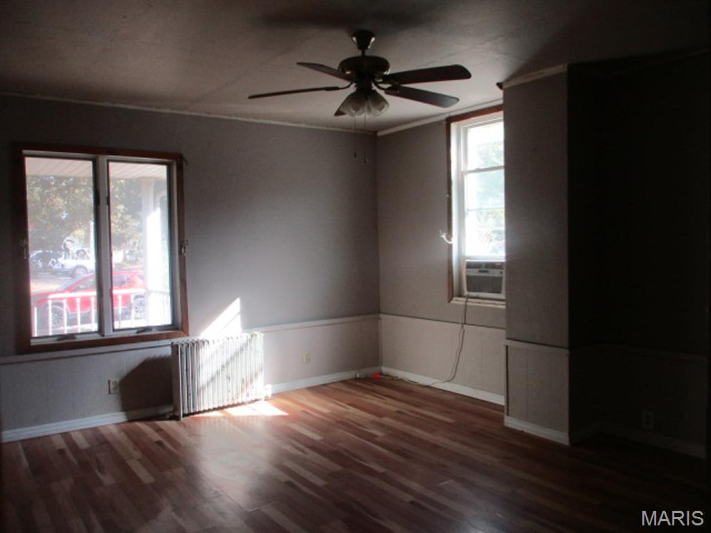 707 North Street Bartelso, IL 62218 - Photo 6 of 12