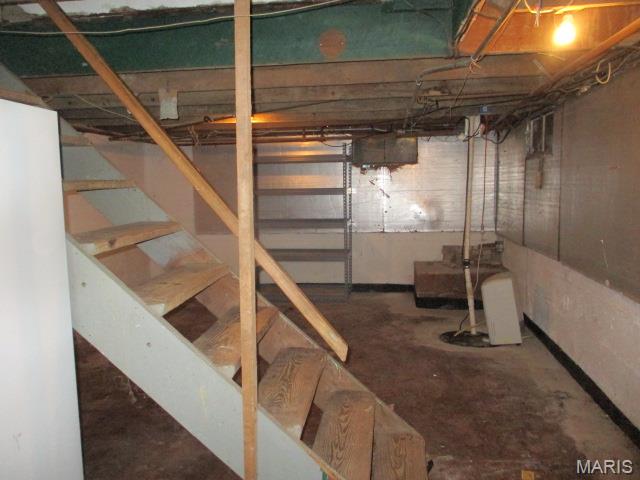 707 North Street Bartelso, IL 62218 - Photo 9 of 12