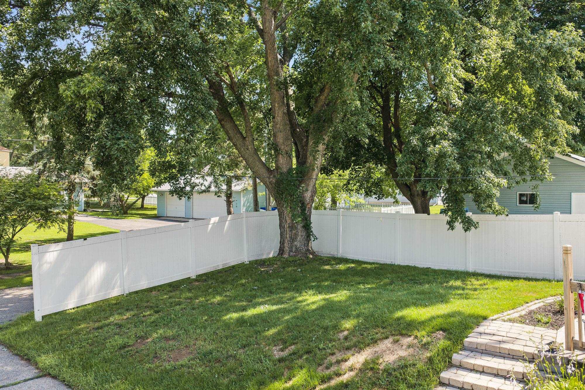 631 10th Street Baraboo, WI 53913 - Photo 47 of 48