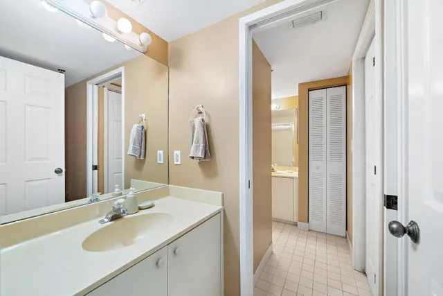 $5,500 | 275 Palm Avenue, Unit C203, Jupiter, FL 33477