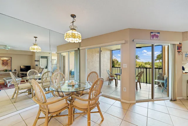 $5,500 | 275 Palm Avenue, Unit C203, Jupiter, FL 33477