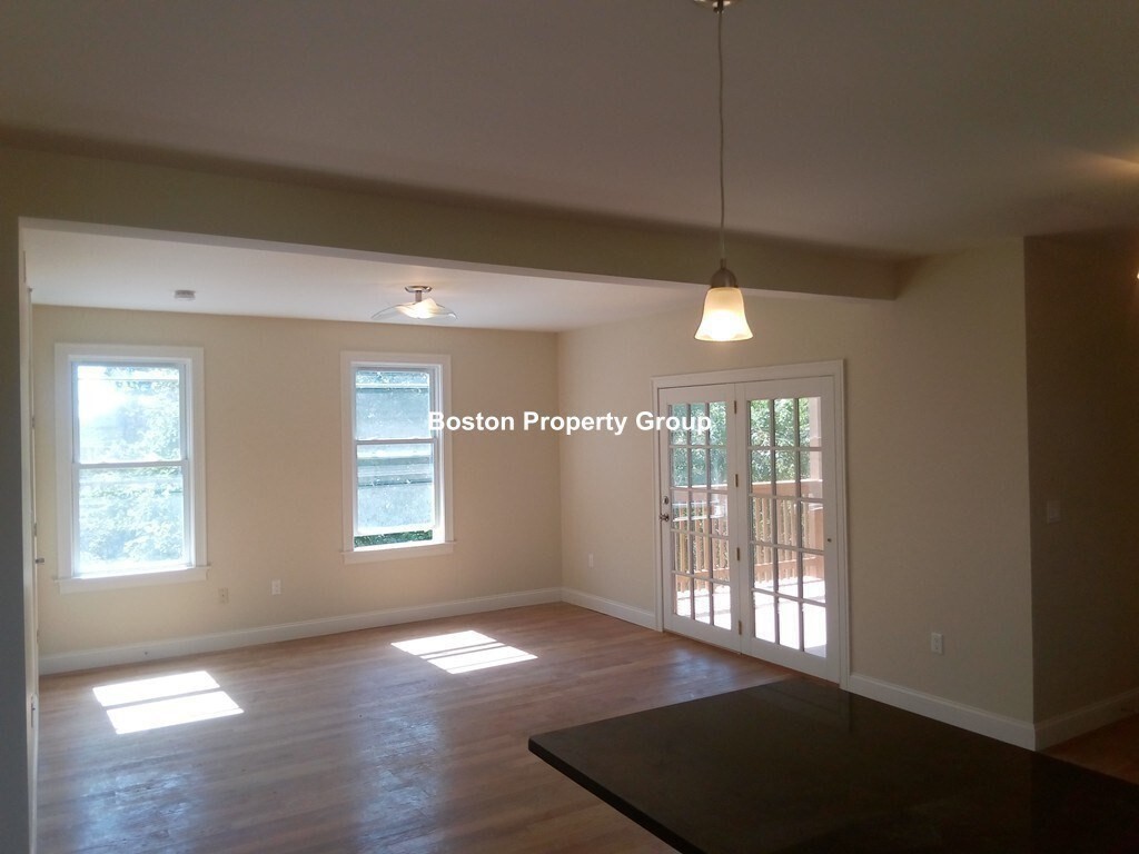 39 Millmont Street, Unit 3 Boston, MA 02119 - Photo 10 of 11