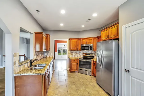 $399,900 | 1335 Canyon Place, Clarksville, TN 37042