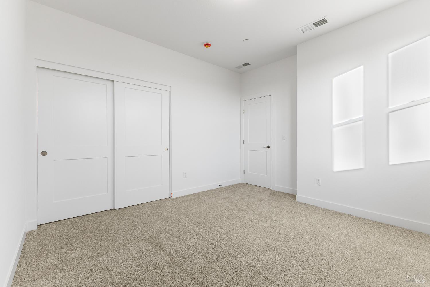 7337 Willowglen Drive Rohnert Park, CA 94928 - Photo 23 of 31 a view of an empty room