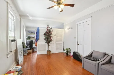 $695,000 | 341 Metairie Road, Metairie, LA 70005