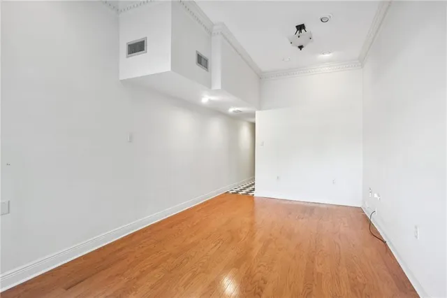 $695,000 | 341 Metairie Road, Metairie, LA 70005