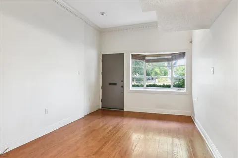 $695,000 | 341 Metairie Road, Metairie, LA 70005