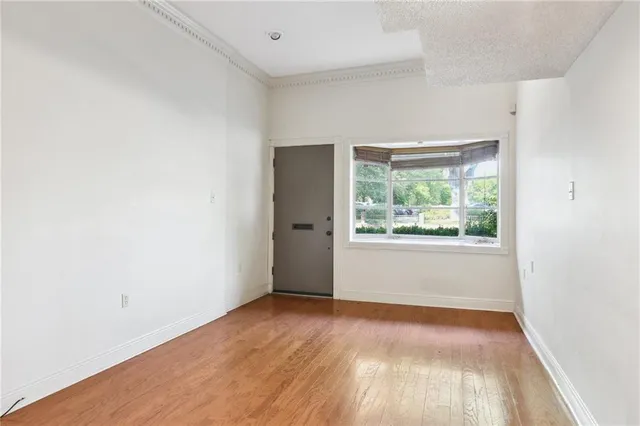 $695,000 | 341 Metairie Road, Metairie, LA 70005