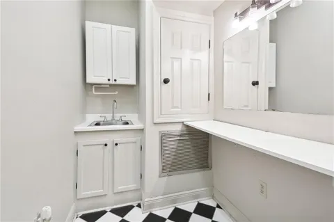 $695,000 | 341 Metairie Road, Metairie, LA 70005