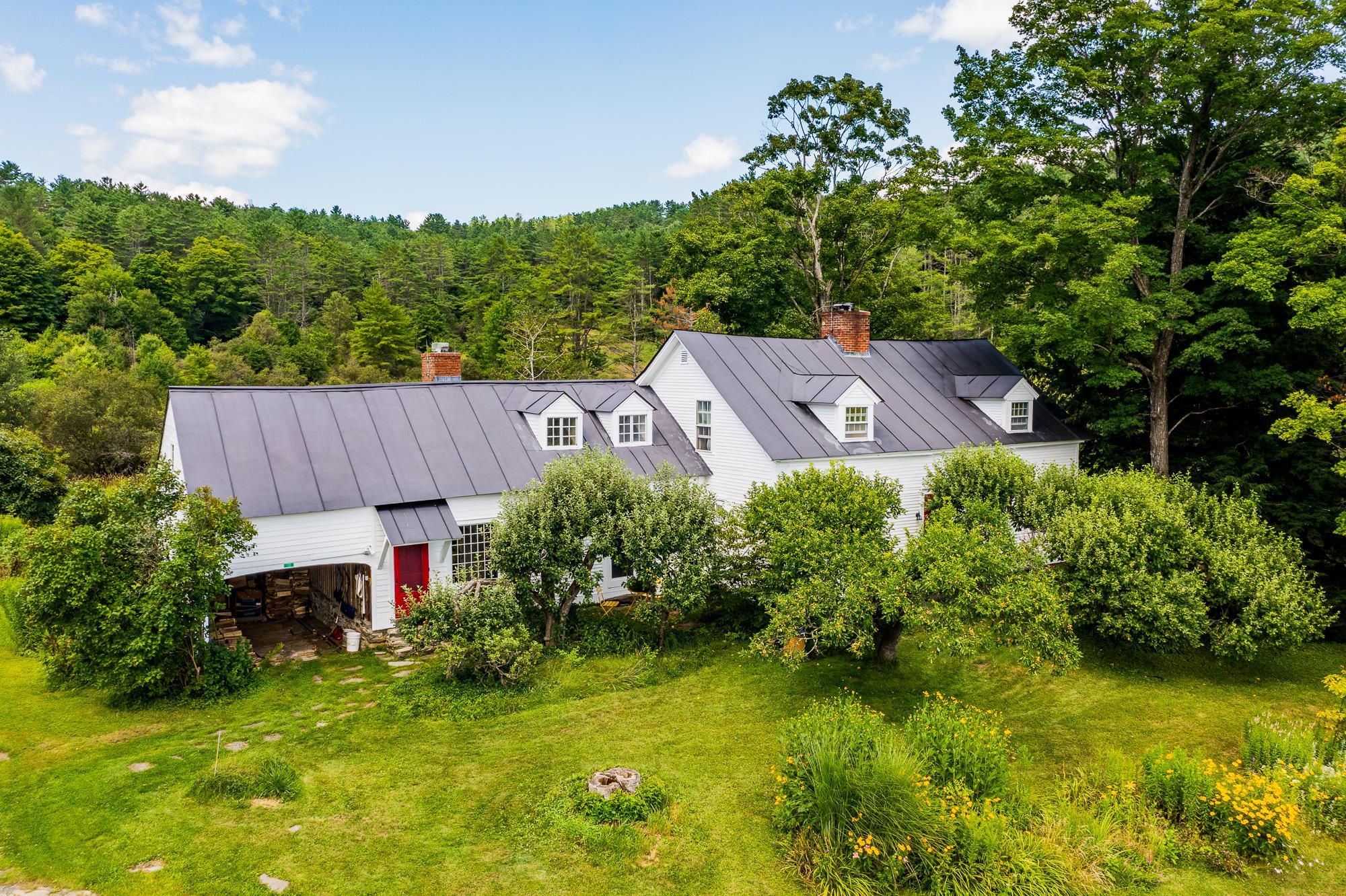 10 Curtis Road Hartland, VT 05048 - Photo 2 of 40