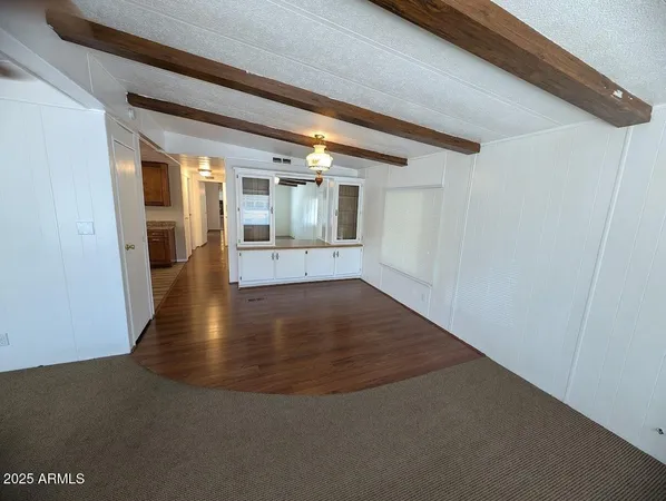 $2,000 | 18003 North 2nd Street, Phoenix, AZ 85022